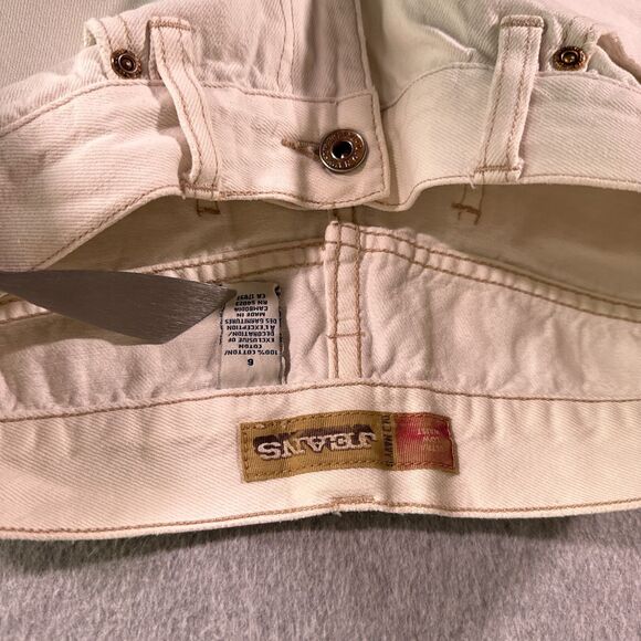 Old Navy Womens White Shorts Jeans Size 6 (29) Cut-Off Denim - Picture 9 of 10